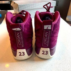 Air Jordan Bordeaux 12s
